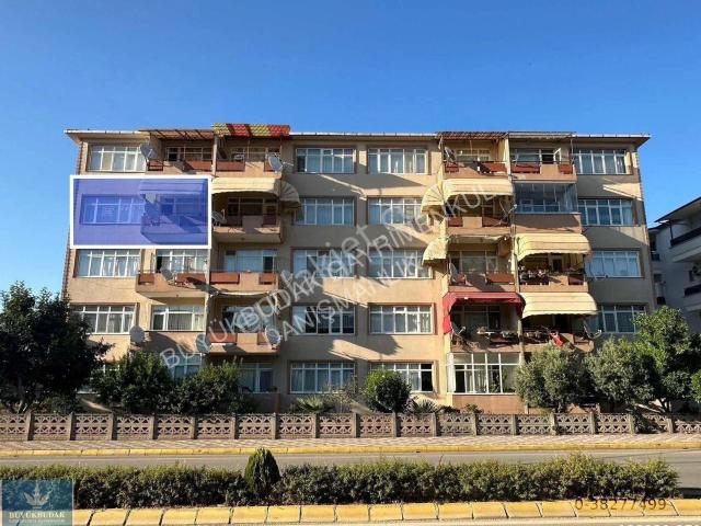 Çarşamba Pazarı Yanı Emek Sitrsinde 3+1 Arakat Daire