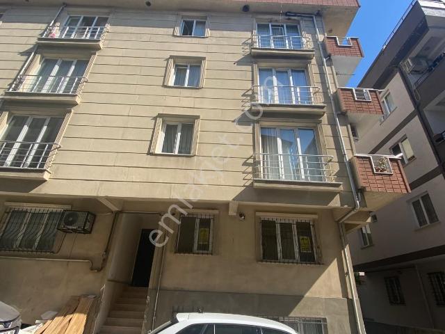 Arı Emlak'tan Satılık 75m2 Yüksek Giriş Daire