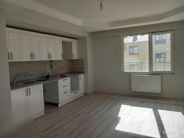 ÇARŞI MERKEZE YAKIN SATILIK DAİRE 2+1