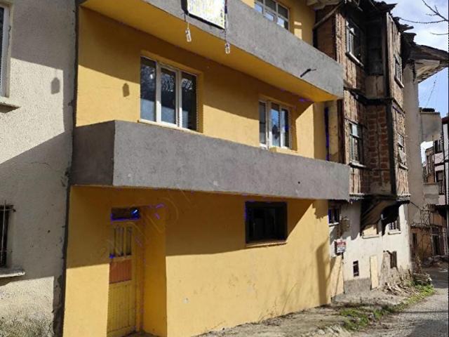 ÇARŞI MERKEZİNDE SATILIK MÜSTAKİL EV