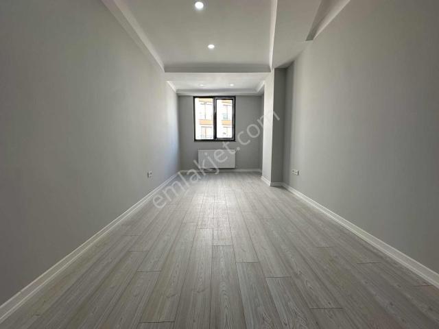 Çarşı İçinde Yüksek Tavanlı 4+2 Teraslı Ayrı Kullanımlı Dublex