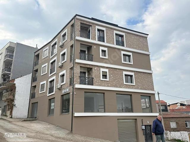 ÇARŞININ GÖBEĞİNDE A KALİTEDE TASARLANMIŞ ŞIK ÜST KAT 2+1 DAİRE