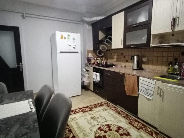 Arıkandan Yakıncada 3+1 Arakat Az Hasarlı Satılık
