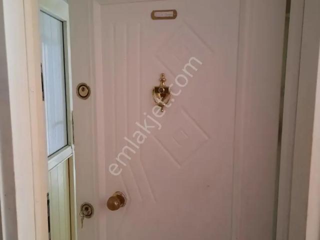 Çarşı Merkezde 90 M2 2+1 Satılık Kombili Daire
