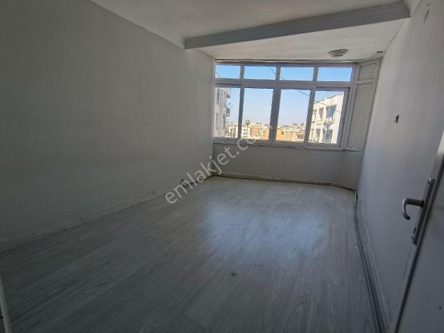 Çarşı Merkezde 2+1 Satılık Daire