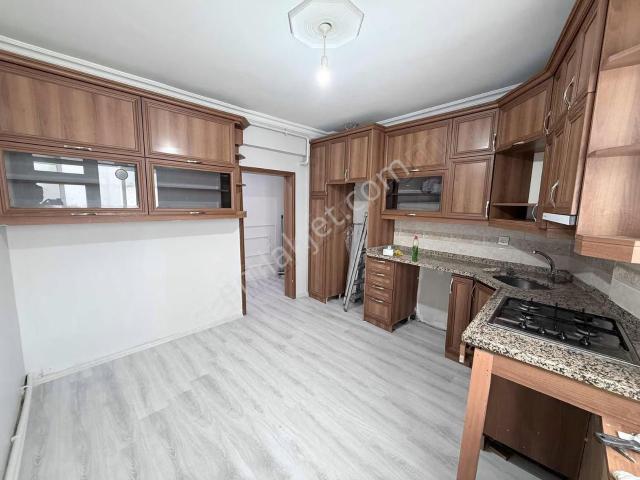 Çarşı Merkezde Kiralık Masrafsız 2+1 Arakat Daire