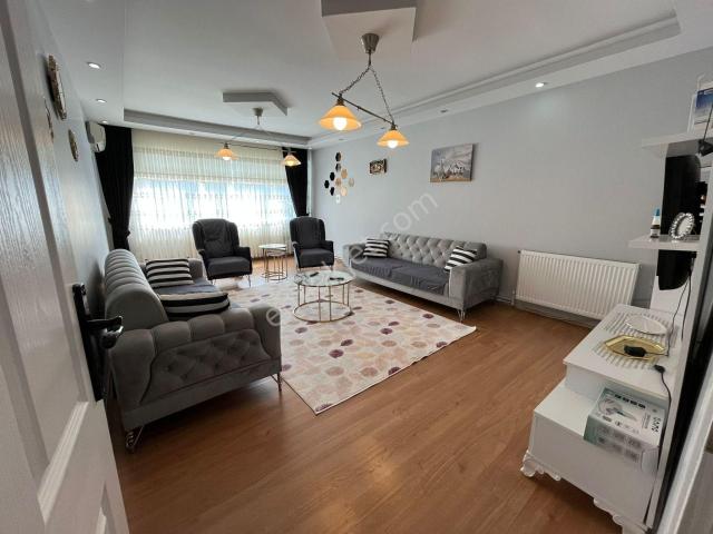 Çarşı Merkezde Mutfak Ayrı 3+1 Daire