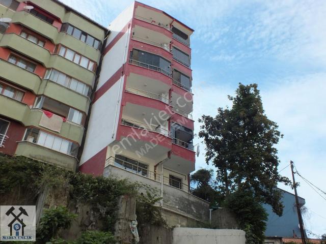 Çarşı Merkezde Satılık 2+1 Ebeveyn Banyolu Daire