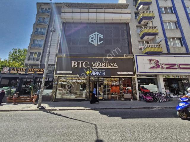 Çarşı Merkezde Ssk Binası Yanında Satılık 720 M2 Mağaza / Dükkan