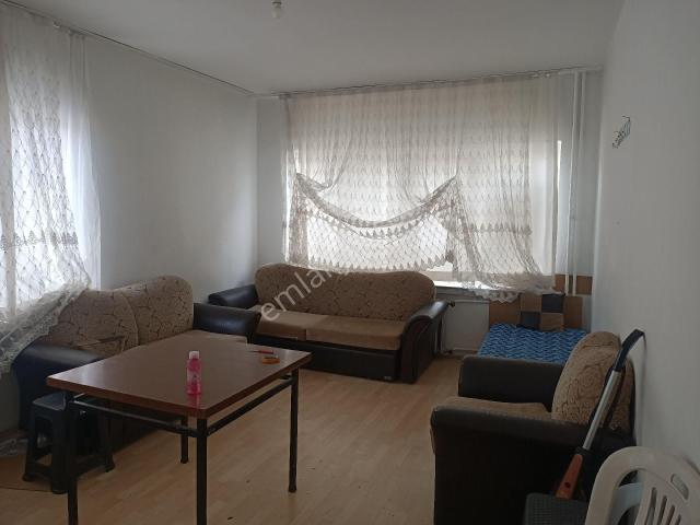 Çarşı Merkezinde Eşyalı Kıralık