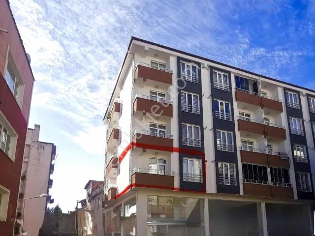Çarşının Kalbinde Güneş Akşama Kadar İçinde Eşyalı 1+1 Daire