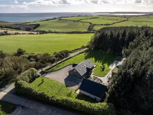 Ar n Aisling Garrettstown, Garrettstown, Co. Cork, P17NX67 is.