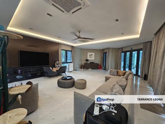 Armada Villa