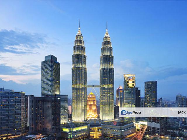Armani Hallson KLCC