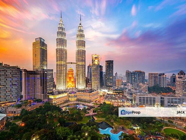 Armani Hallson KLCC