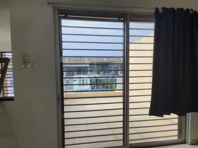 armaya jalan penaga bandar botanic port klang jaya bukit tinggi kesas