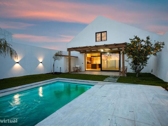 Armazm Convertido num Loft charmoso com Jardim e Piscina em Sarilhos