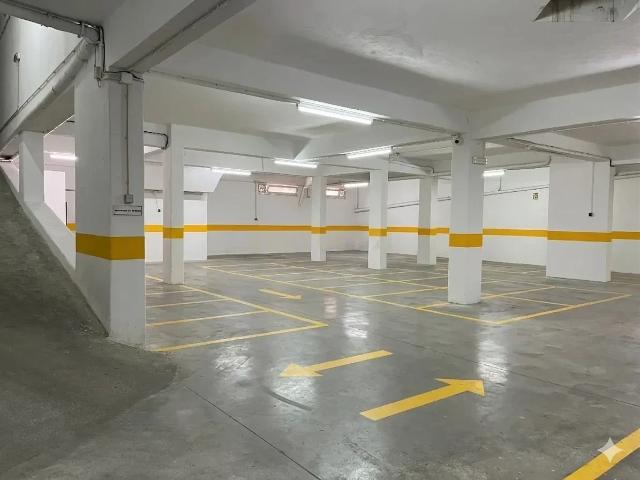 Armazém na Cova da Piedade em Almada