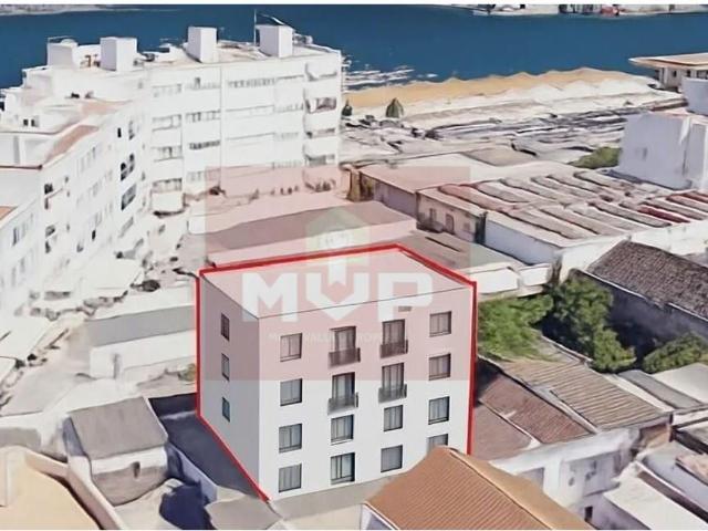 Armazém no centro de Olhão 0m² Olhão