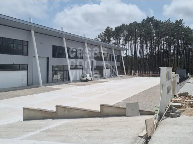 Armazém Novo com Dois Pisos | Maceira Leiria
