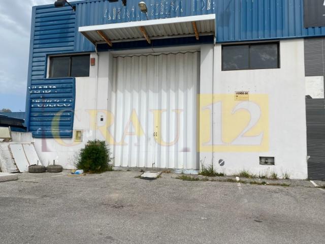 Armazém à venda em Coina