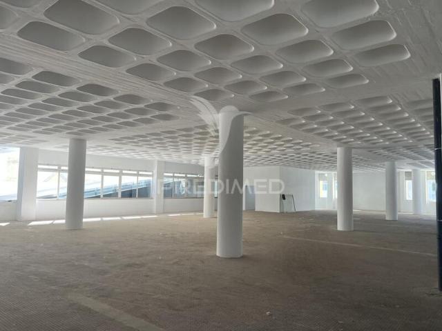 Armazém à venda em concelho de Loures, Lisboa, Portugal