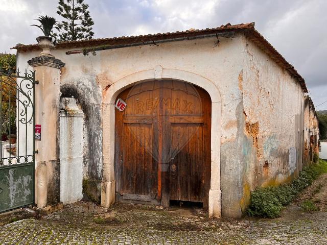 Armazém à venda em Alcanena