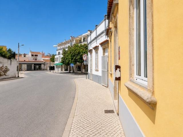 Armazém à venda em Algoz, concelho de Silves, Faro, Portugal
