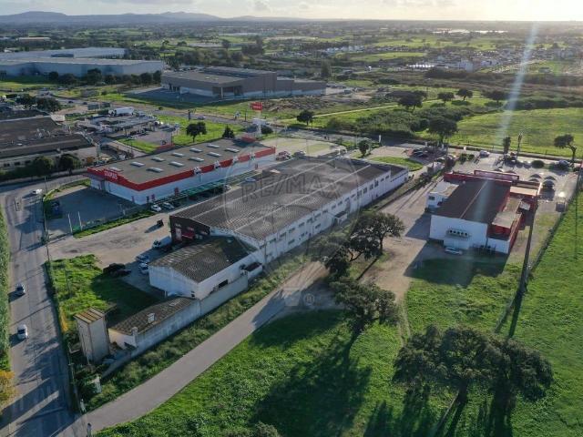 Armazém à venda em Montijo