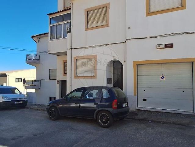 Armazém à venda em Silves