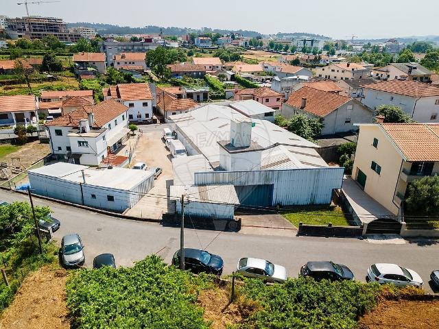 Armazém à venda em Paços de Ferreira
