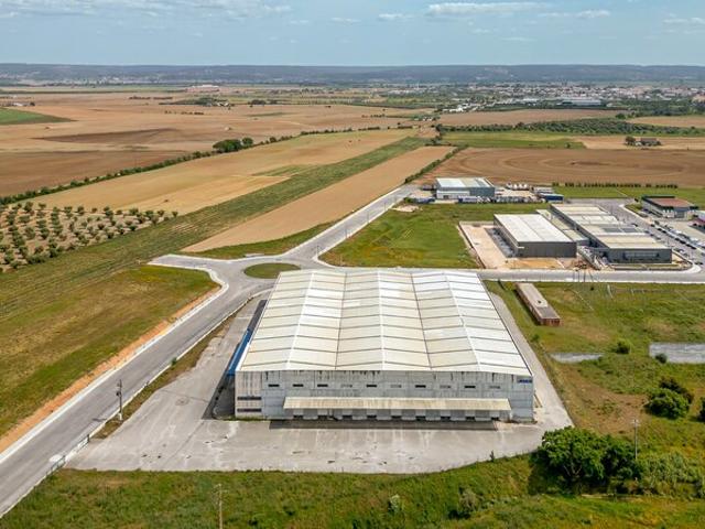 Armazém à venda em Riachos, concelho de Torres Novas, Santarém, Portugal
