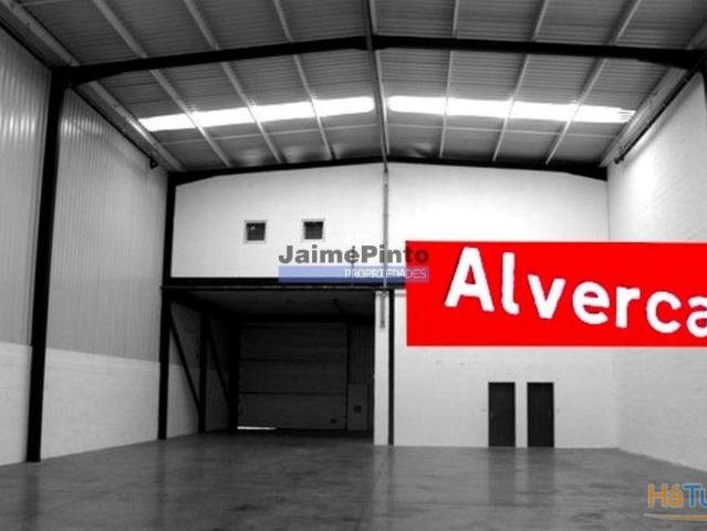 ARMAZÉM arrenda se, de 400m2, em Alverca. Portugal, Lisboa, Alverca. | 26064062432