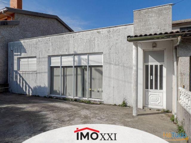 Armazém c/ Anexo T3 | 26063416147