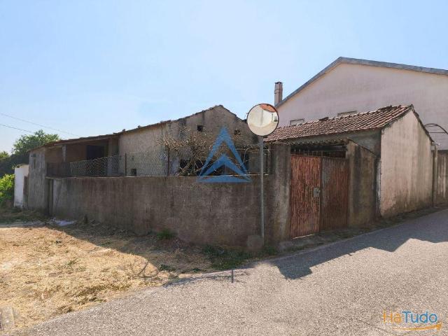Armazém / Casa para restaurar | 26084022538