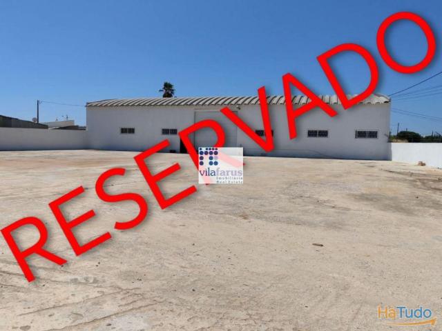 Armazém com 400m2 e logradouro com 1.000m2 | 26064061380