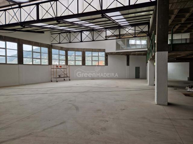 Armazém com 1600 metros quadrados para arrendamento no Campanário ribeira Brava GRANDE OPORTUNIDADE ÚLTIMO DISPONÍVEL