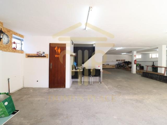 Armazém com 190 m² junto à Estação de Ermesinde