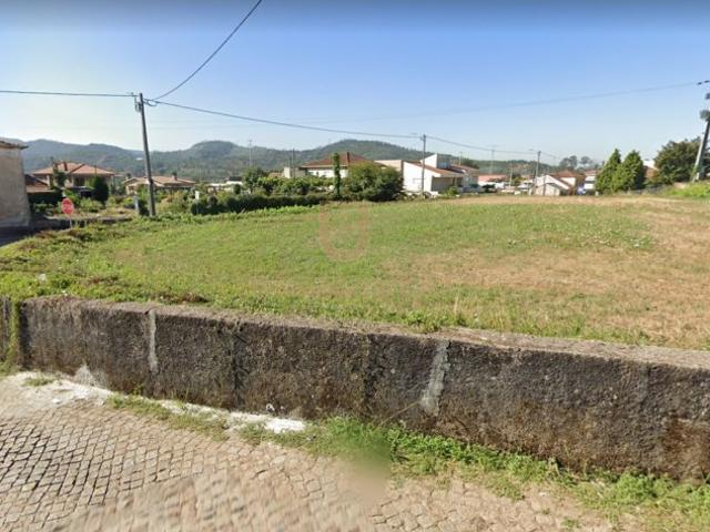 Armazém com 2500m2 terreno excelente visibilidade N105