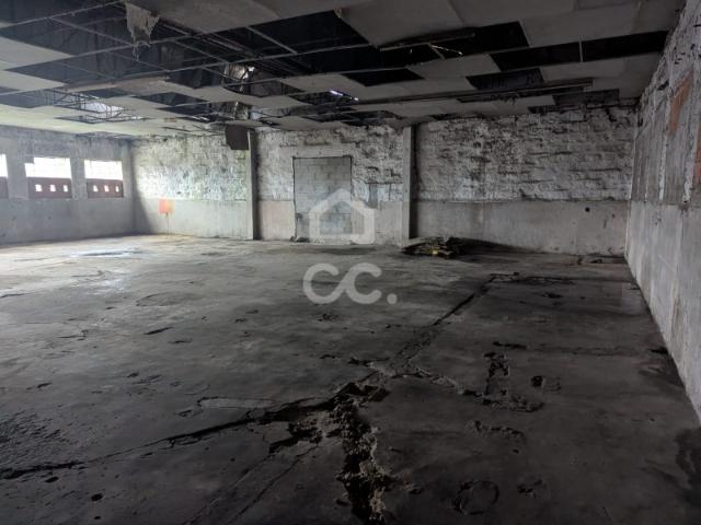 Armazém com 254m² em Gondar Próximo da Acesso à Autoestrada e do Centro de Guimarães