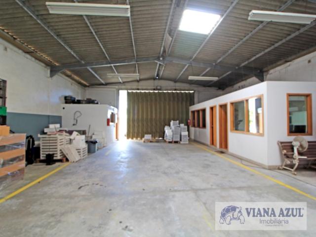 Armazém com 300 m2 em Areosa, Viana do Castelo