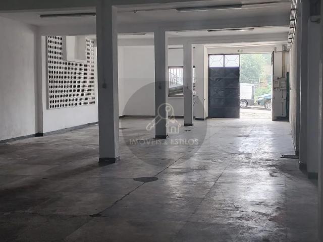 Armazém com 344 m² junto ao Porto de Leixões | Matosinhos