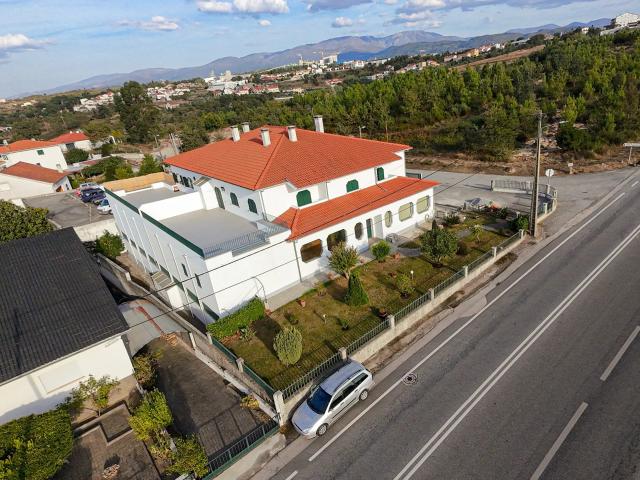 Armazém com Potencial Único de Expansão Empresarial