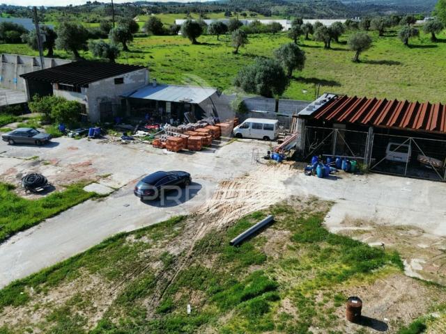 Armazém comercial com terreno, São Pedro / Alcanena