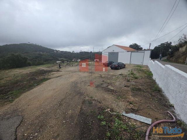 Armazém de 147 m2 para arrendamento | 26064061705