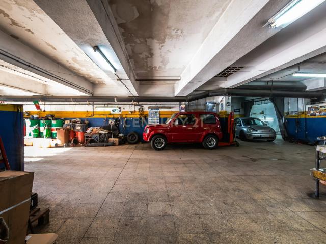 Armazém de 199 m2 na Cova da Piedade, Arrendamento