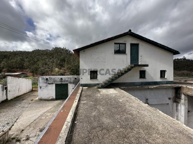 Armazém em Alvaiázere, Leiria