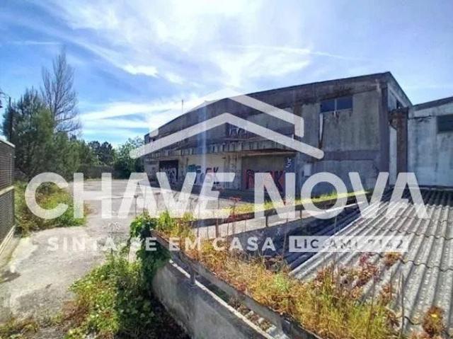 Armazém em Belas 6500m² Sintra Santa Maria E São Miguel