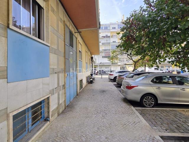 Armazém em Lisboa, Lisboa