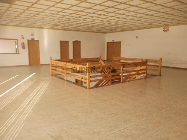 Armazém em Poiares Santo André
